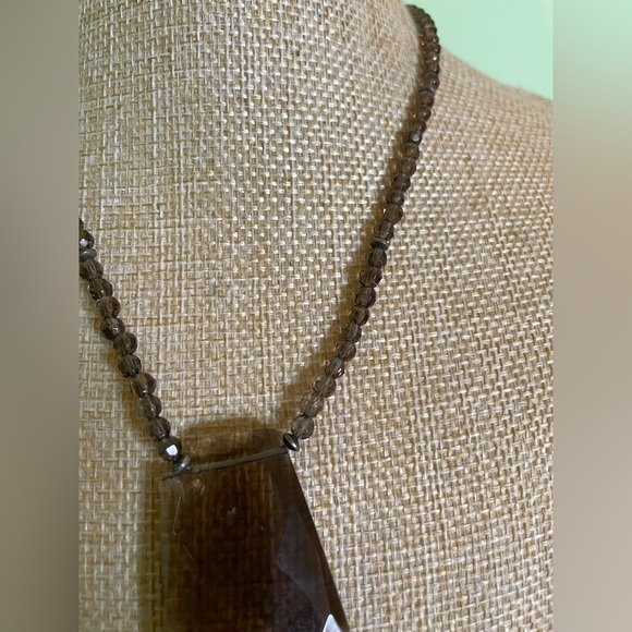 Brown Pendant Necklace and Bracelet Set - Picture 9 of 10